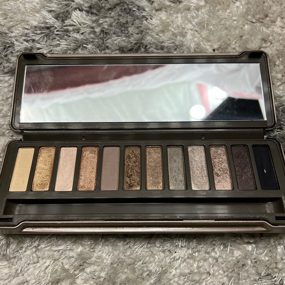 Urban Decay Naked 2 palette